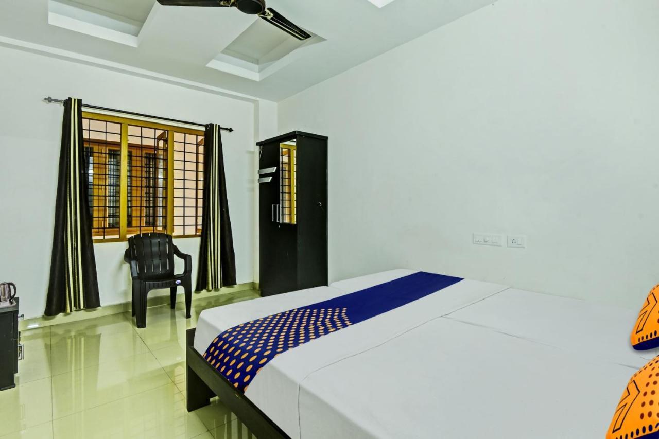 Hotel O Royal Residency Erattupetta Extérieur photo