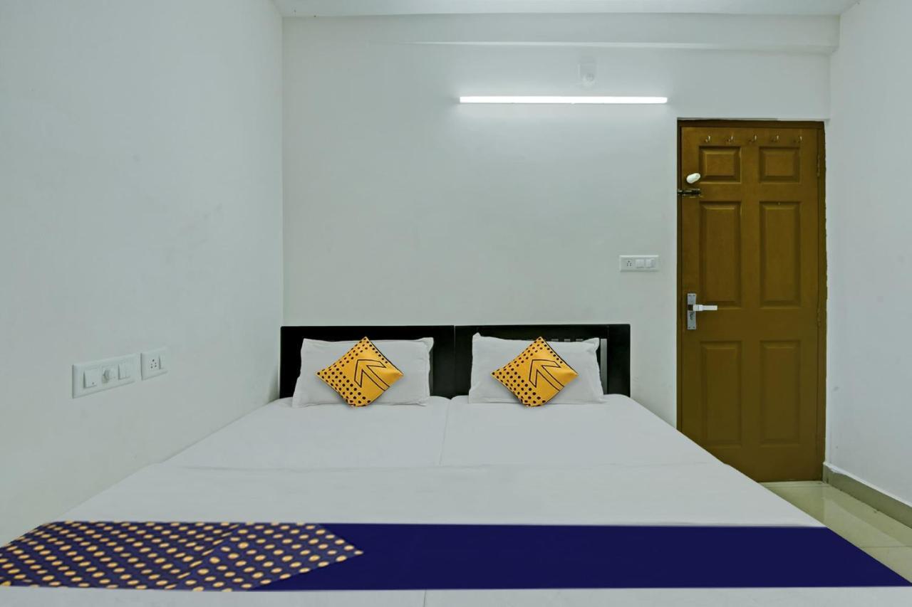 Hotel O Royal Residency Erattupetta Extérieur photo