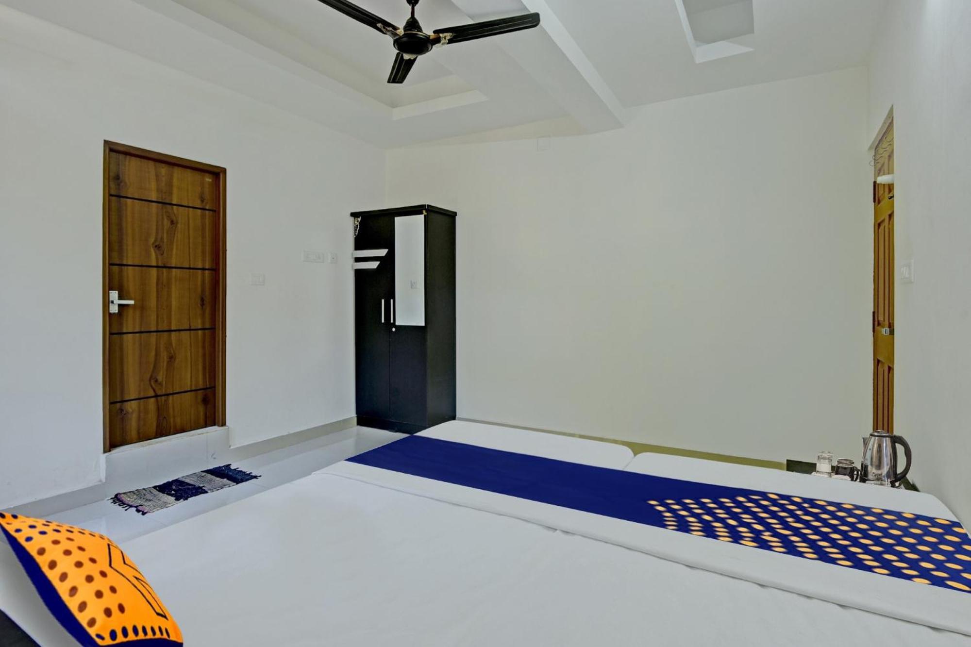 Hotel O Royal Residency Erattupetta Extérieur photo